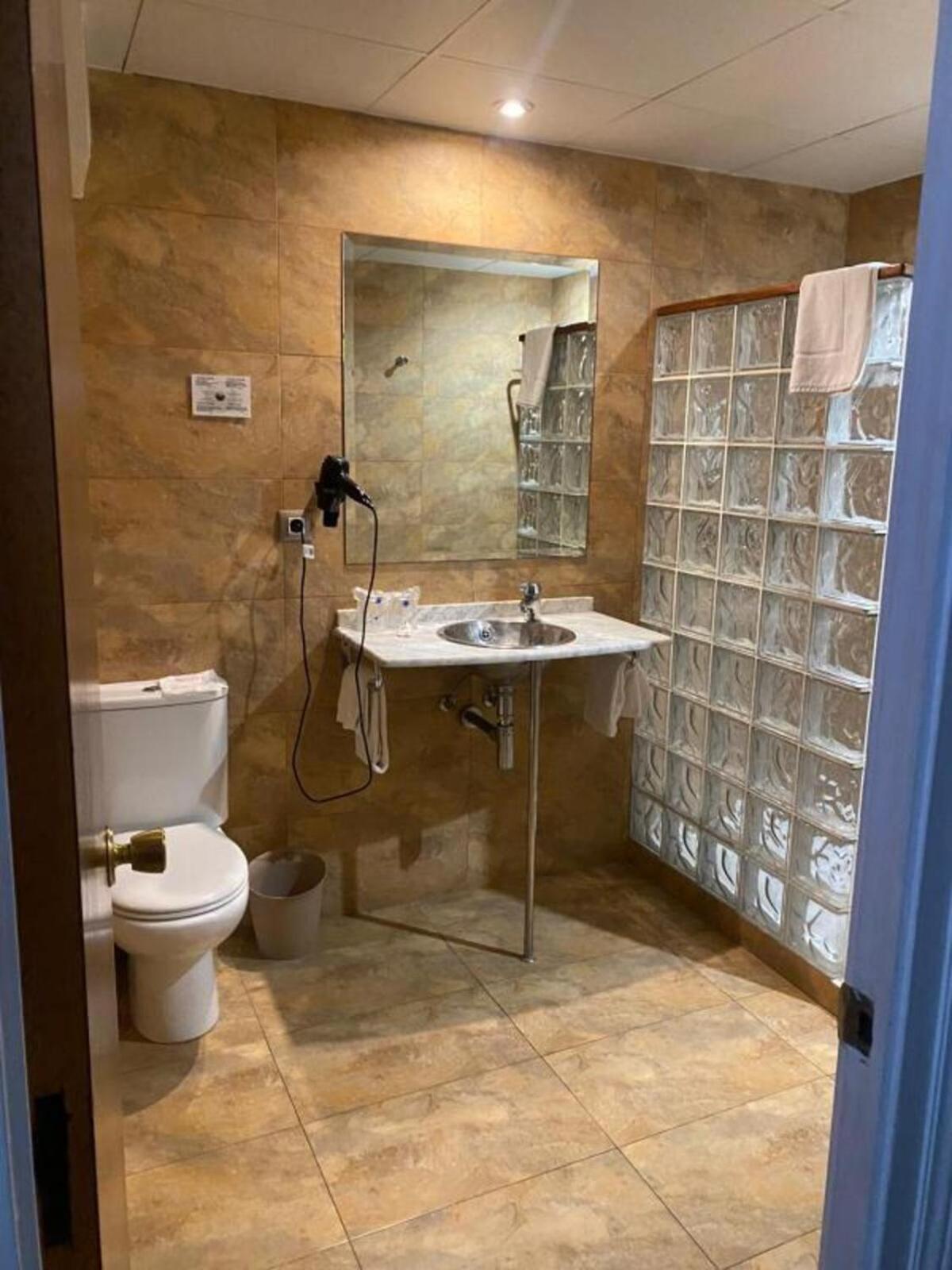 L' Escala Rallye Hotel מראה חיצוני תמונה